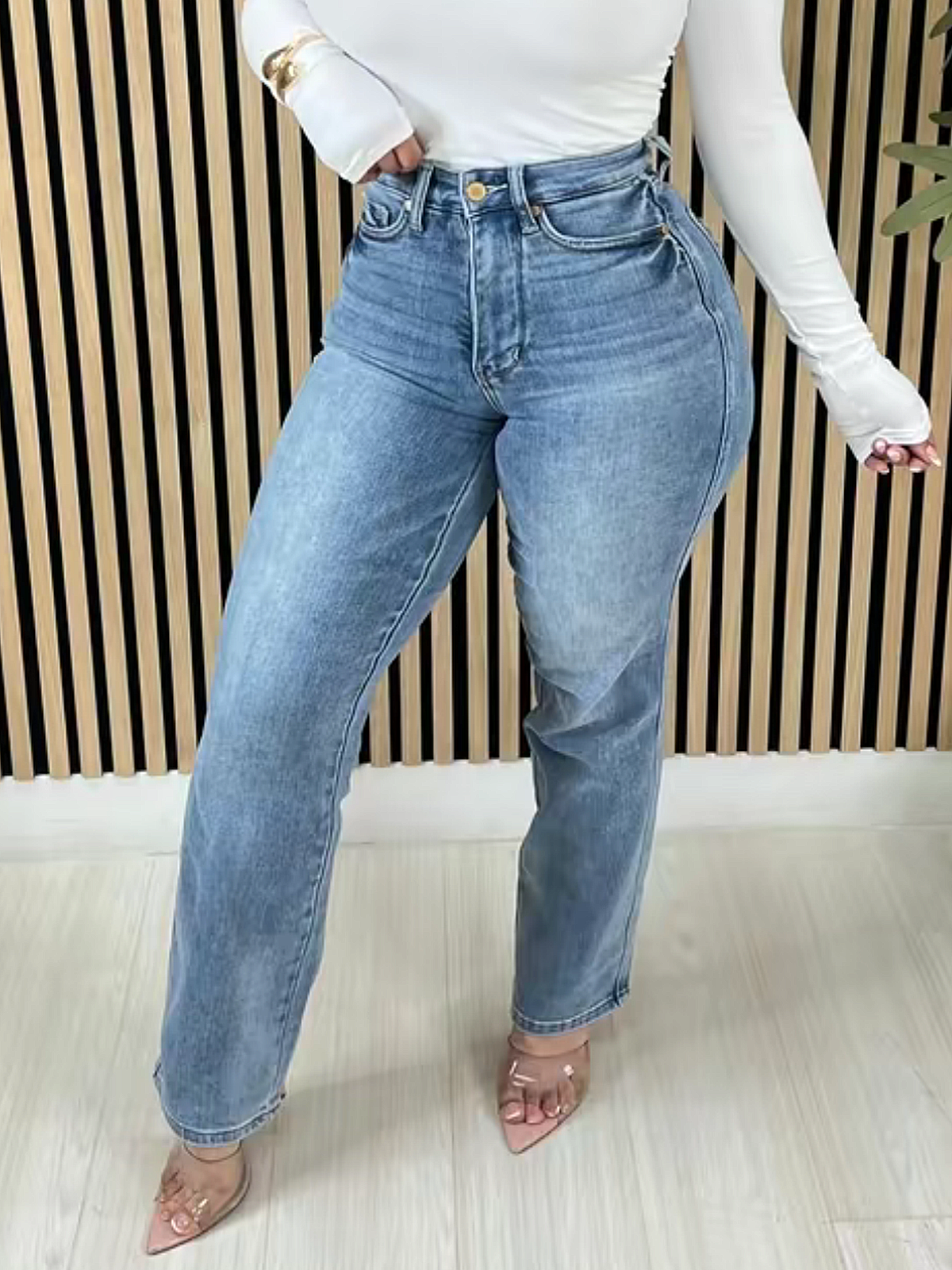 https://jomalls.oss-cn-hangzhou.aliyuncs.com/console/product/2509/16/1fcubvm-vfylcqr-mfmaudcm.png