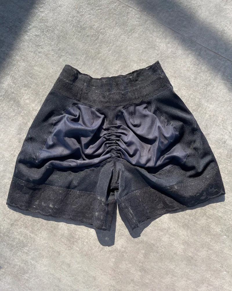 Pantalones cortos invisibles que realzan los glúteos