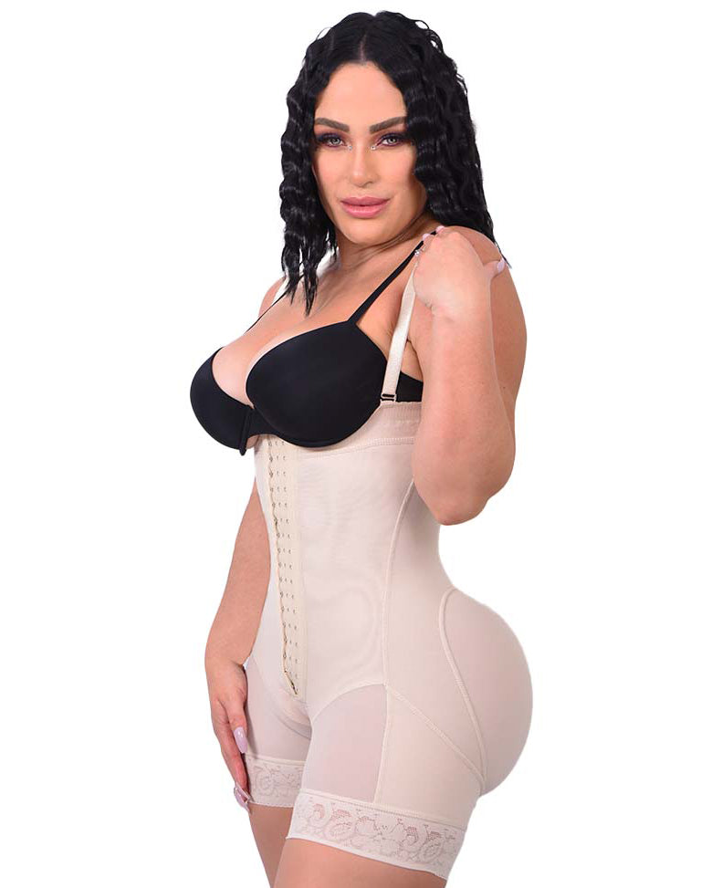 Faja moldeadora de encaje para glúteos y muslos con control de abdomen