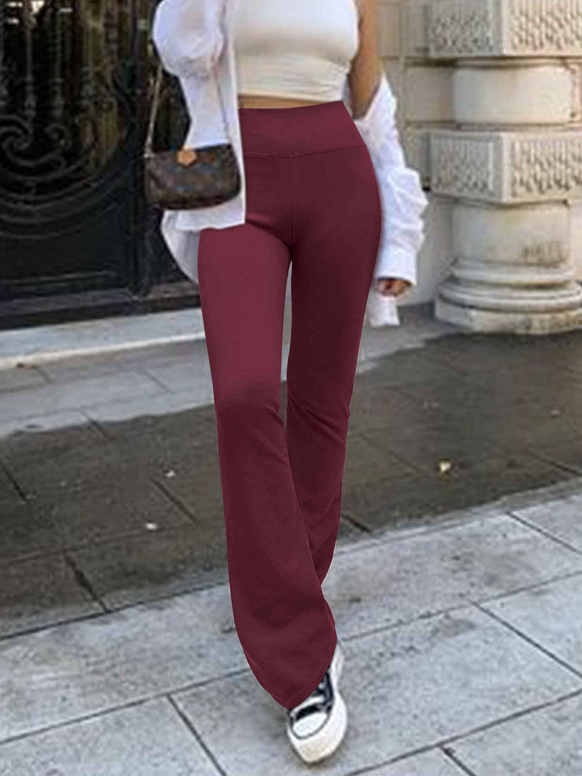 Modische, gerippte Yoga-Leggings mit weitem Bein und ausgestelltem Bein