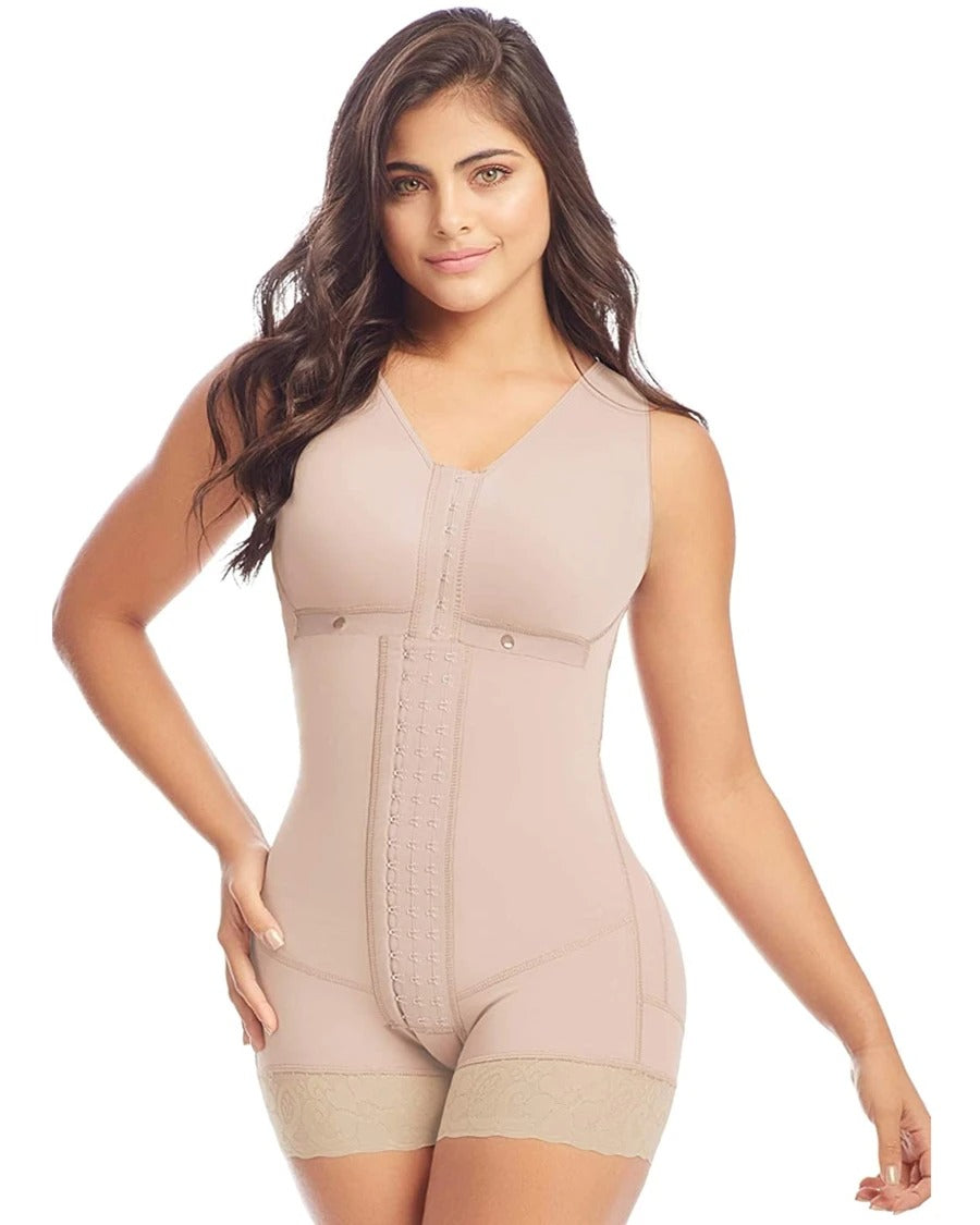 Faja moldeadora con cierre de gancho y ojal y control de abdomen ajustable