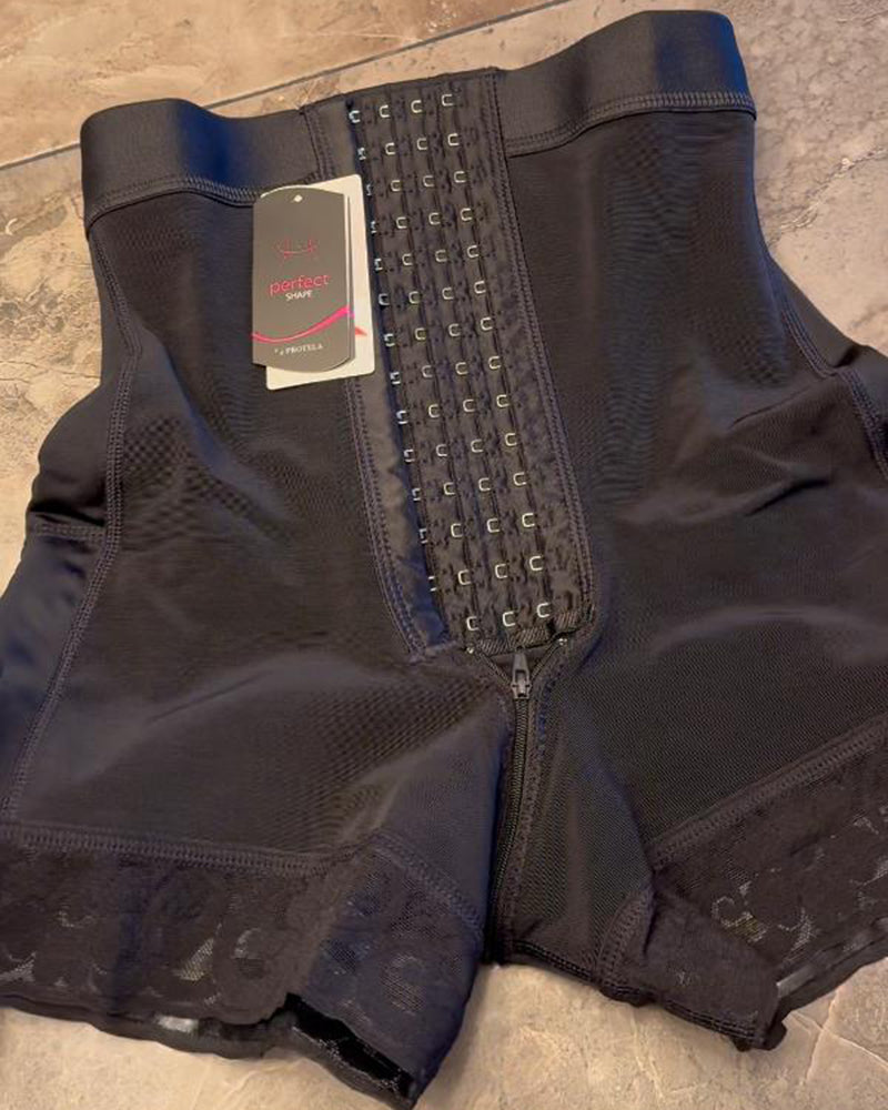 Pantalones cortos adelgazantes con botones y cintura alta