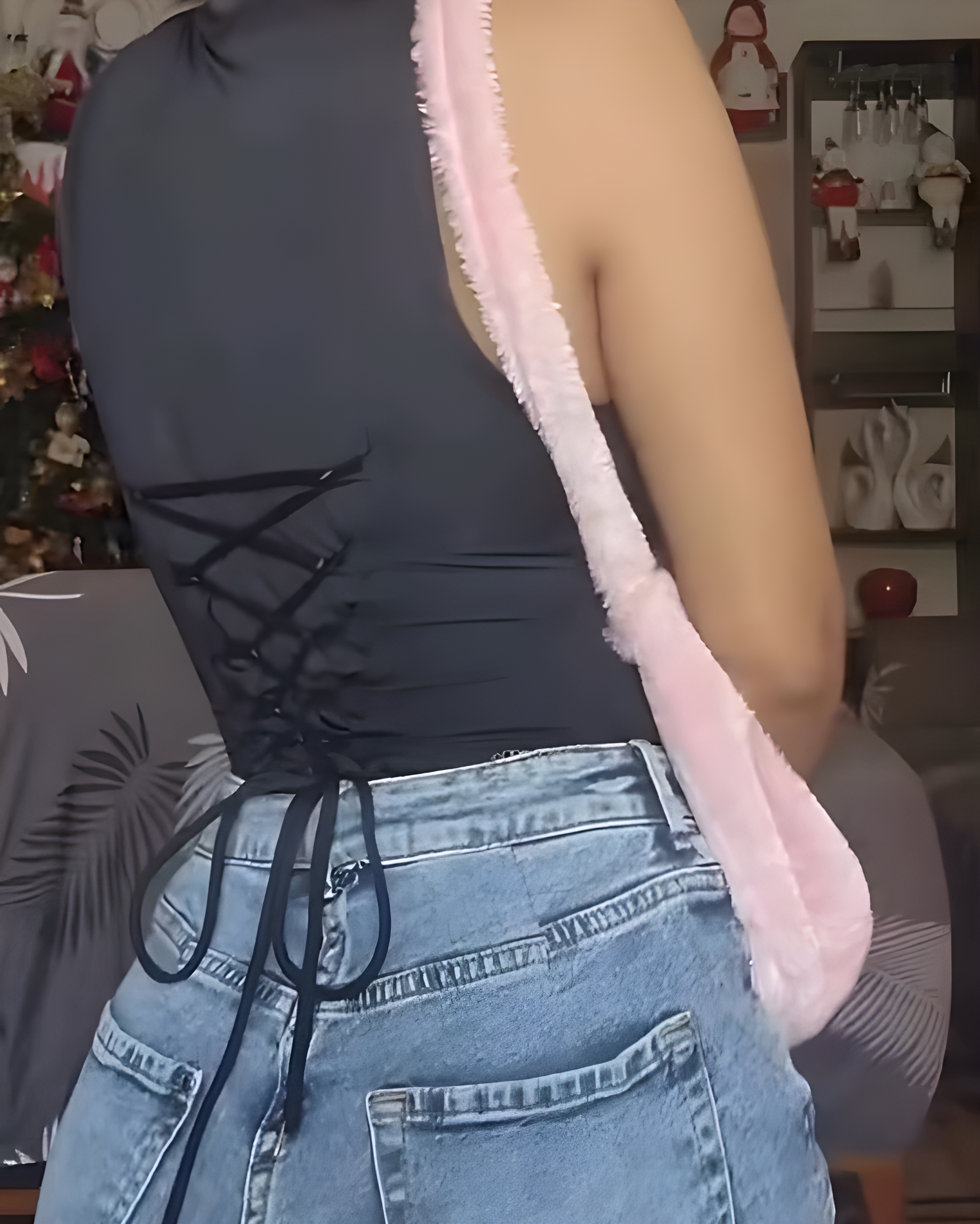 Ärmelloser Tanga-Bodysuit mit Bindeband hinten